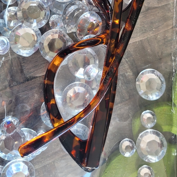 A. J. Morgan reading glasses - Picture 6 of 9